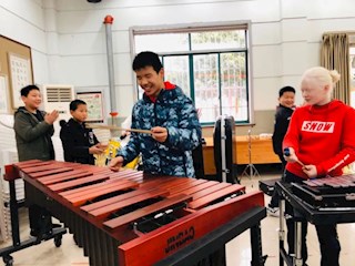同在藍天下，同奏暖冬曲
