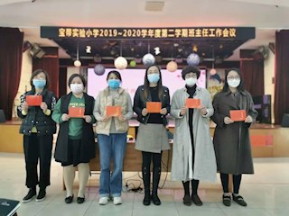 最美人間四月天         暖心共筑防疫墻