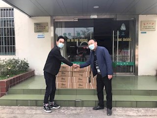 有備無患迎開學(xué) 愛心人士來助力