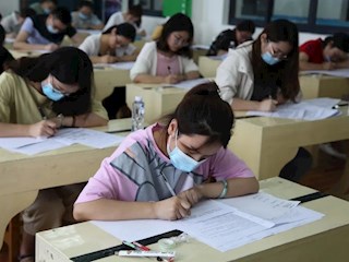 歷練展博雅風(fēng)采，磨礪秀精深藝術(shù)