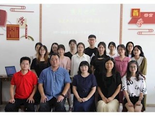 【凌霄新聞臺(tái)】凝“新”聚力 筑夢(mèng)起航 ——記寶帶實(shí)驗(yàn)小學(xué)“新教師交流會(huì)”