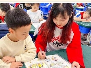 【凌霄新聞臺(tái)】指尖流淌精彩，Drifting Writing樂(lè)融融