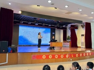【凌霄新聞臺】交通安全伴我行，文明出行促成長